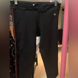 🔆Vintage Lululemon Capri Pin Striped Yoga Pants Exc condition!🔆